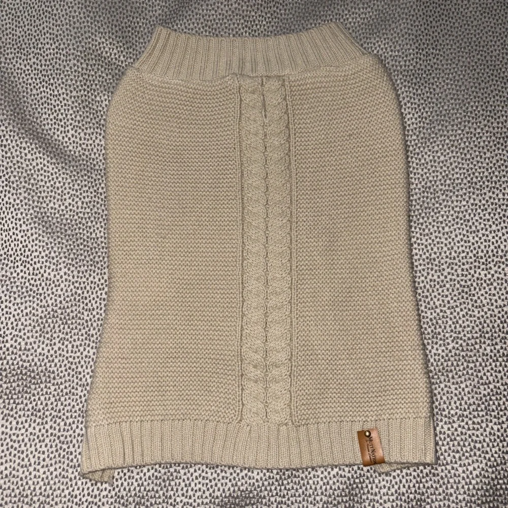 MUTT NATION By Miranda Lambert Dog Tan Cable Sweater Large